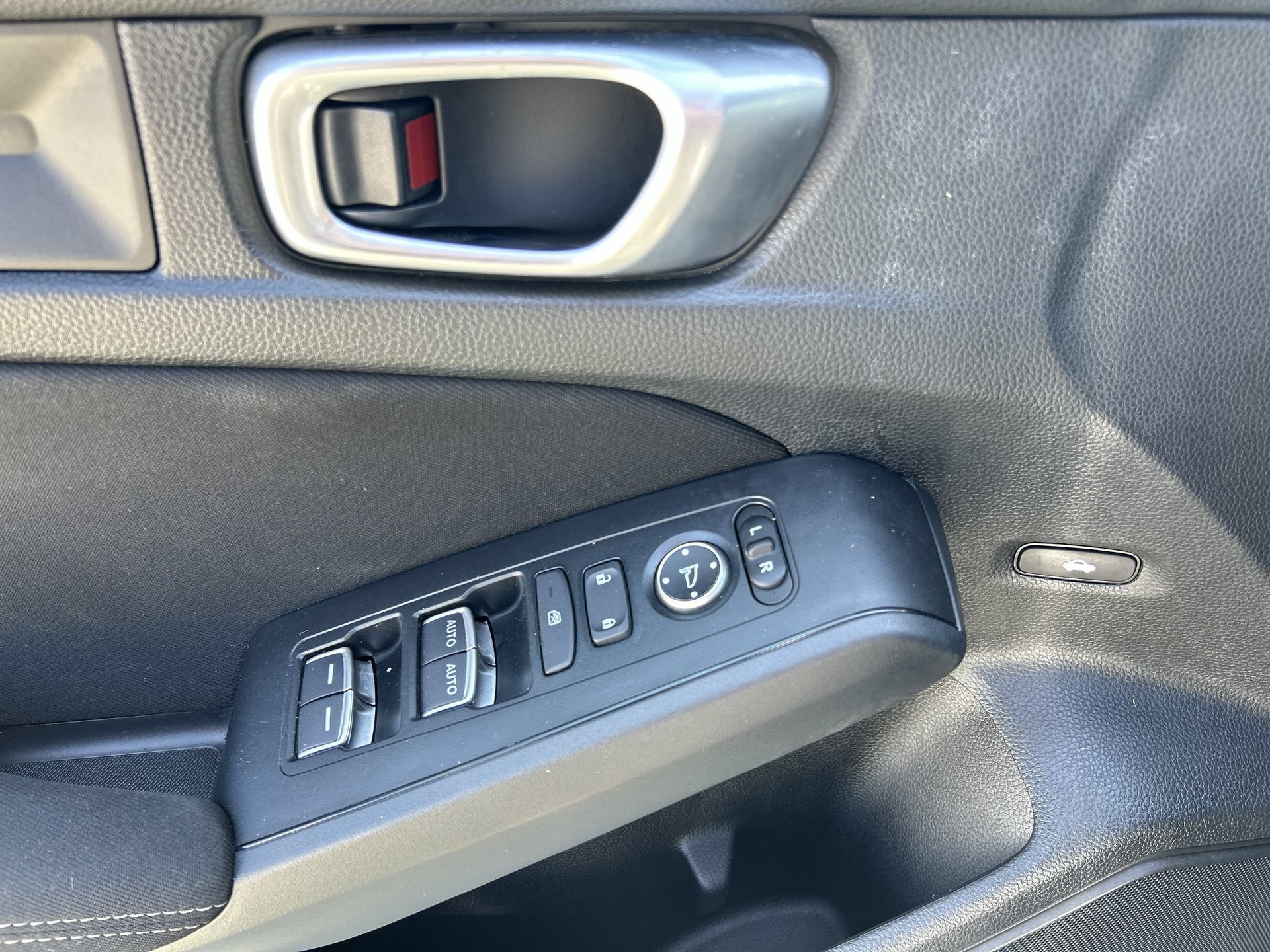 2024 Honda Civic Sport - Photo 40