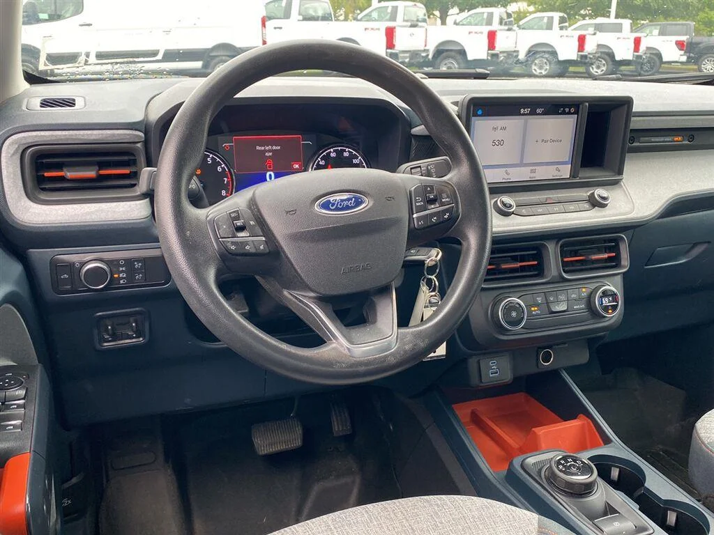 Used 2022 Oxford White Ford XLT image 3