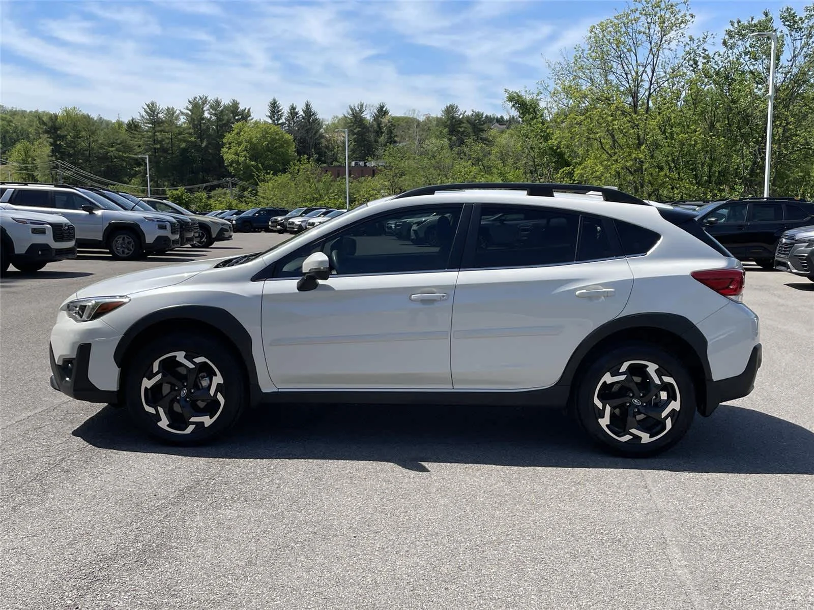 Certified Used 2022 Crystal White Pearl Subaru Limited image 2