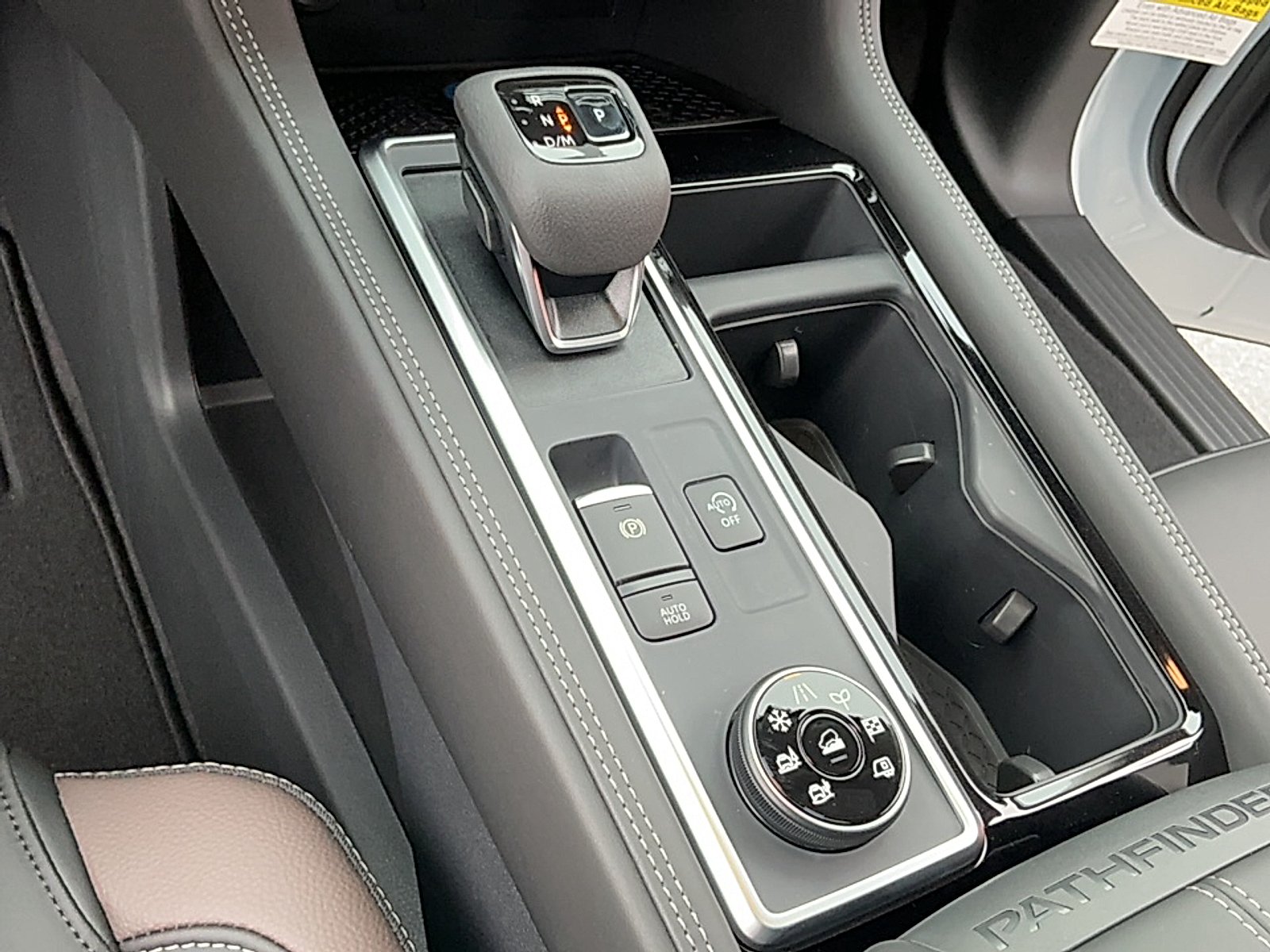 New 2026 Everest White Pearl Tricoat Nissan Platinum image 11
