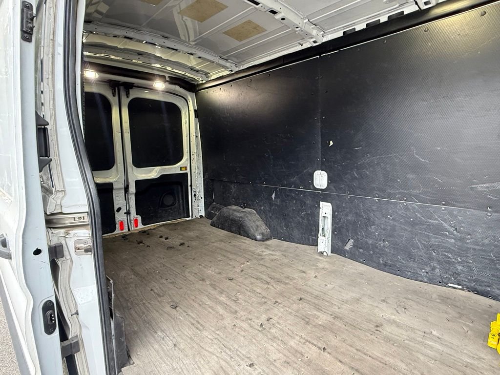 Used 2017 White Ford Base image 23