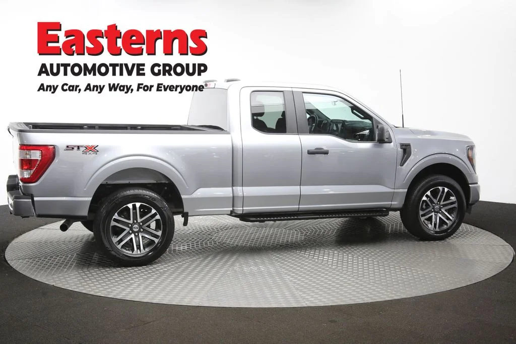 Used 2023 Silver Ford XL image 44