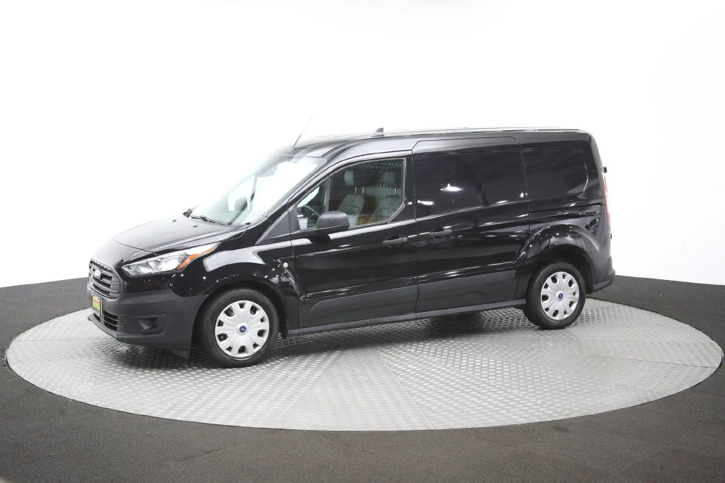 Used 2022 Black Ford XL image 54