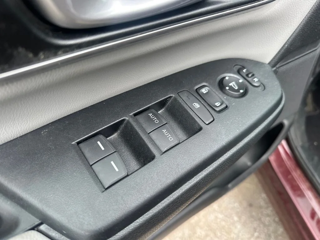 Used 2019  Honda Touring image 41