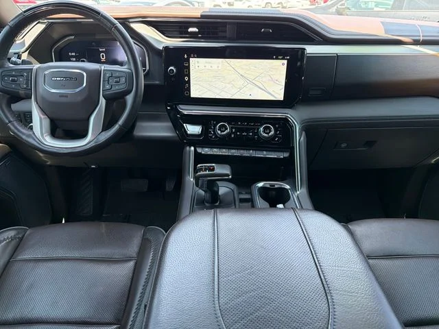 Used 2025 White GMC Denali image 9