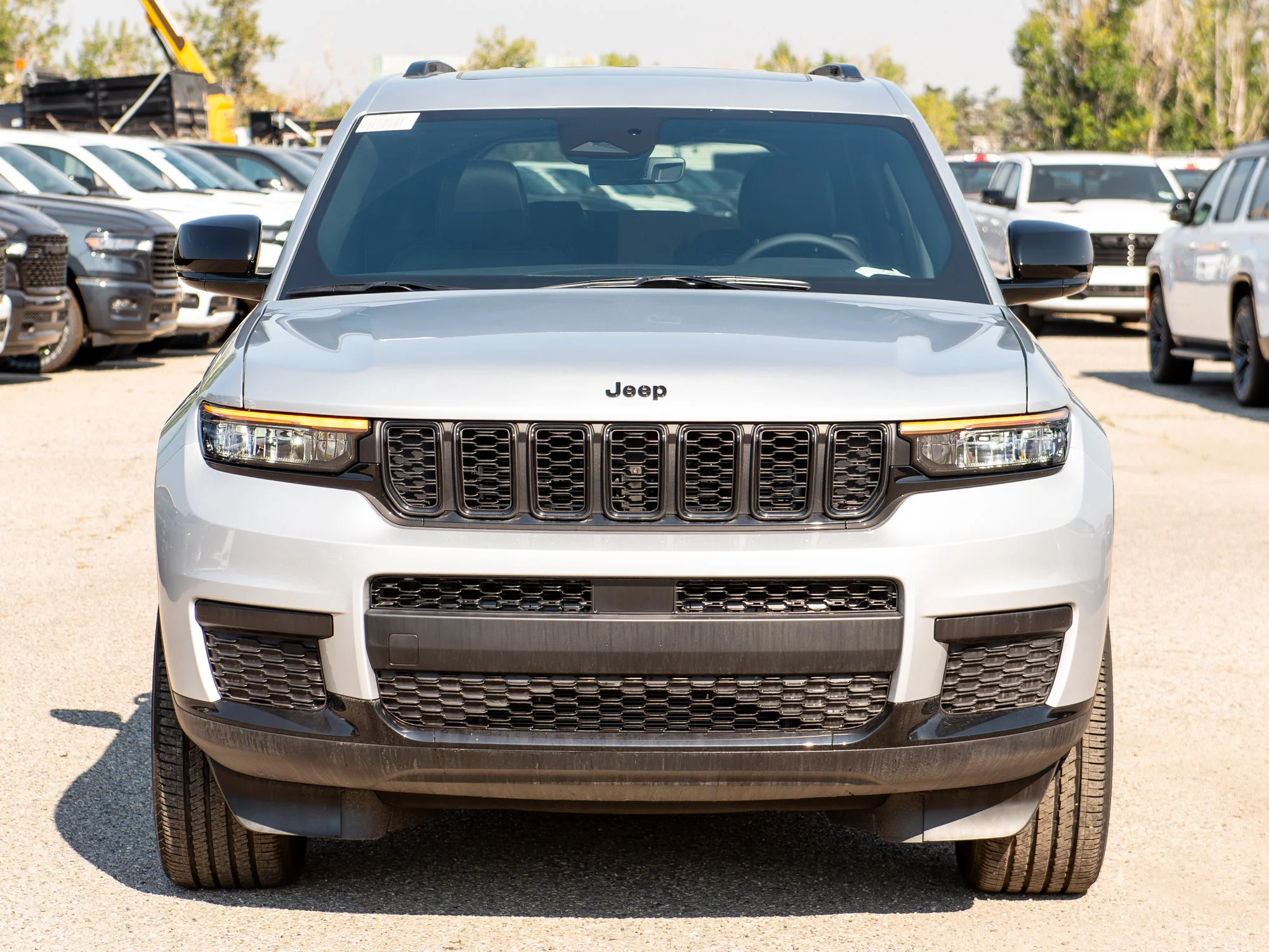 New 2025 Silver Jeep Altitude* 4x4, Sunroof, Trailer Tow Package, Heated Leather image 7
