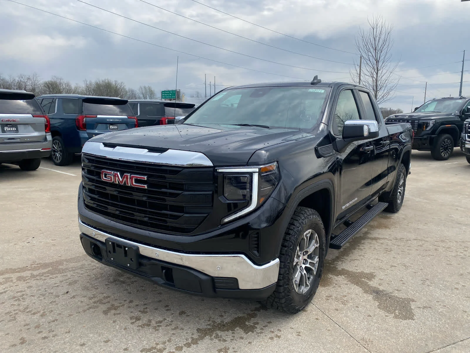 New 2026 Onyx Black GMC Pro image 2