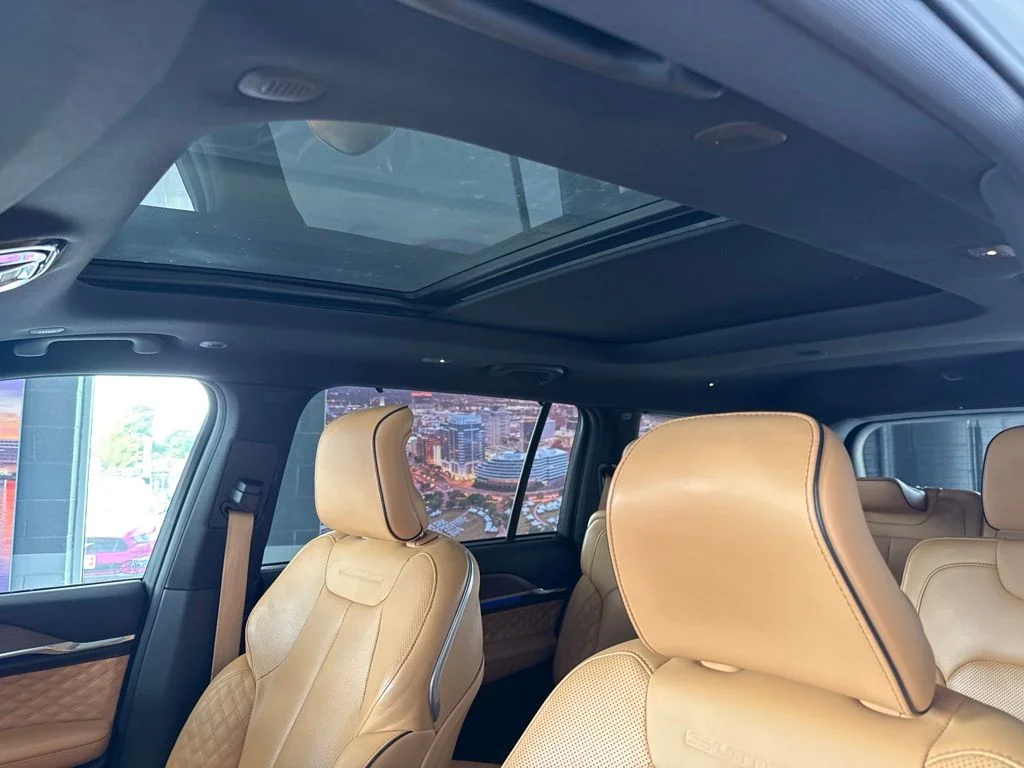 Used 2023 White Jeep Summit image 26
