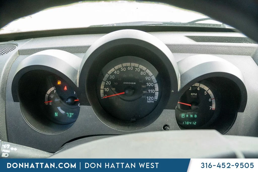 Used 2007 Black Dodge SXT image 6