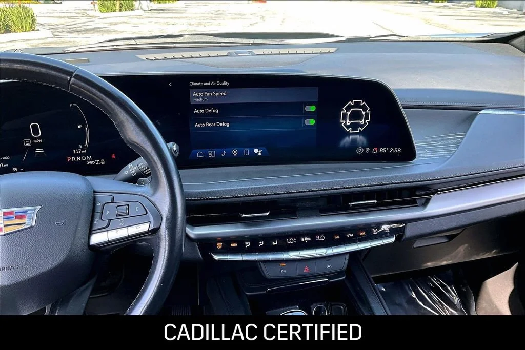 2024 Cadillac XT4 Premium Luxury - Photo 8