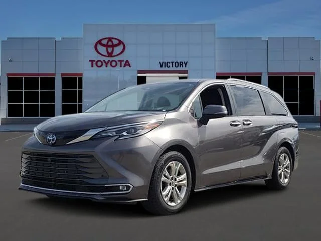 2023 Toyota Sienna Platinum
