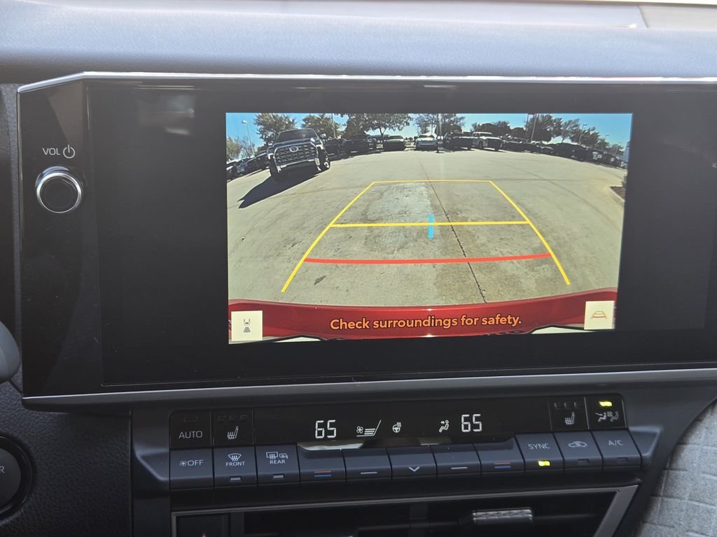 2026 Toyota Camry XLE - Photo 15