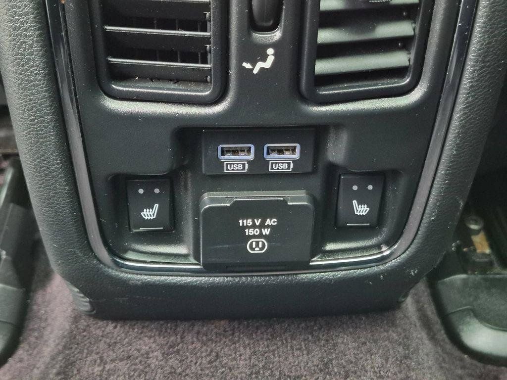 Used 2017 Black Jeep Overland image 27