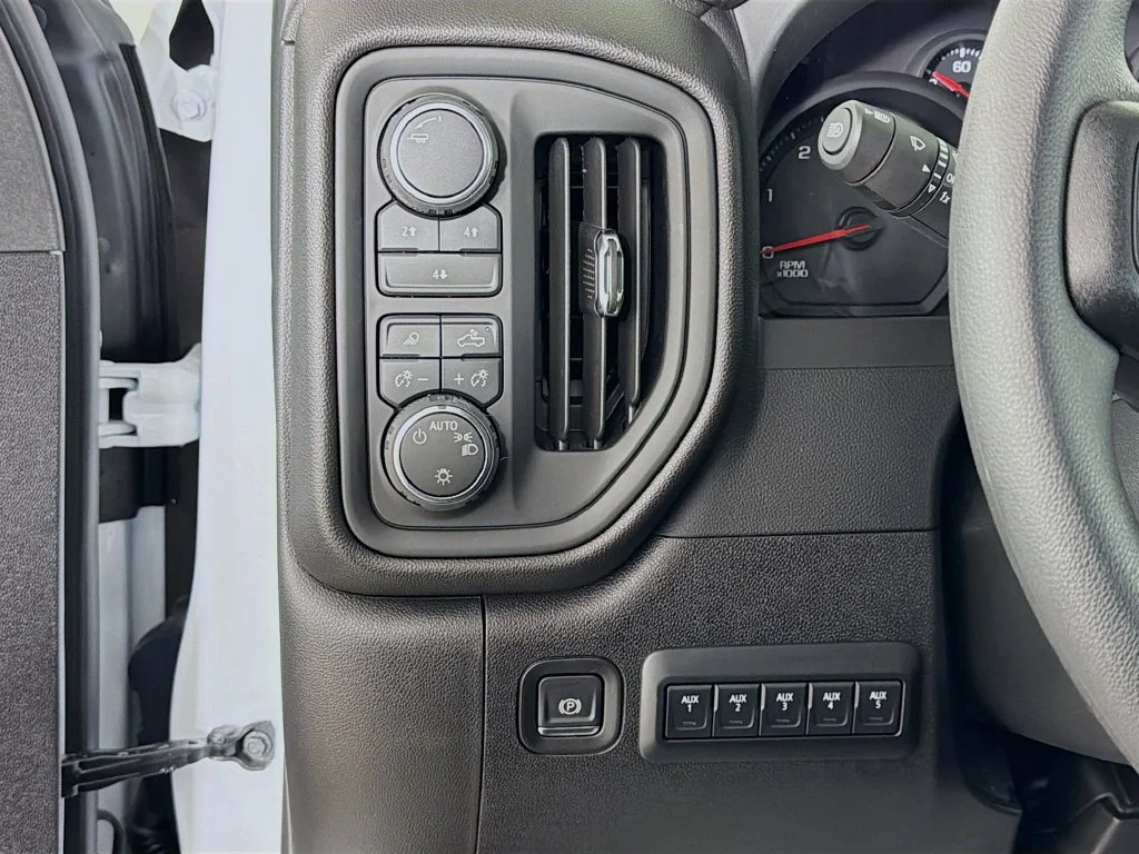 New 2026 Summit White Chevrolet Work Truck image 11