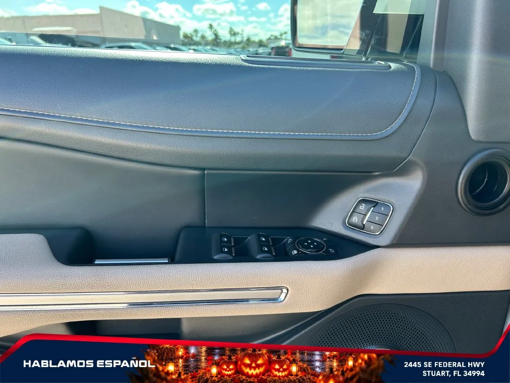 Used 2024 White Ford Limited image 24