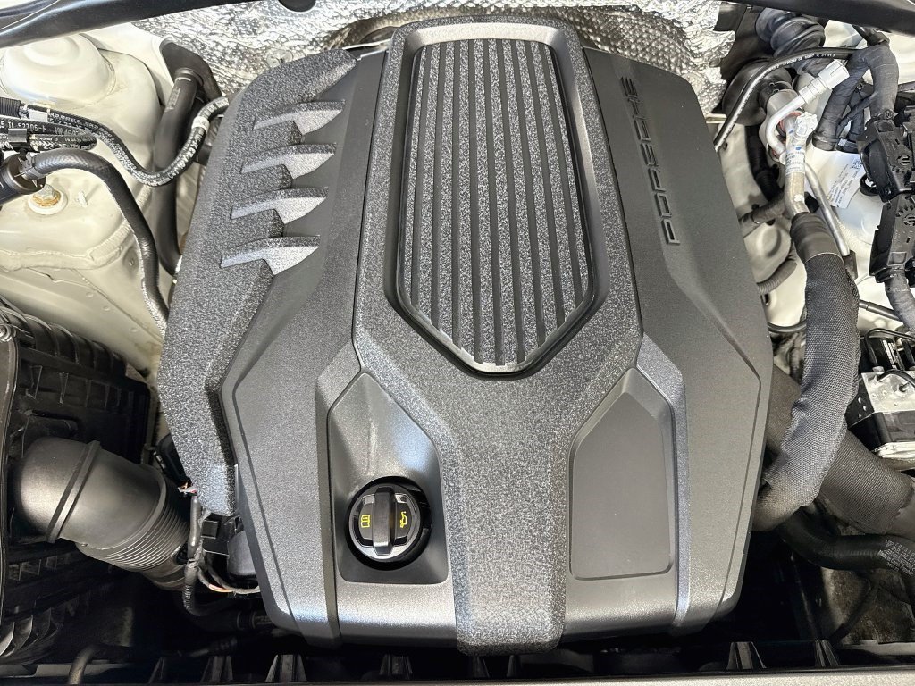 Used 2024 White Porsche Base image 35