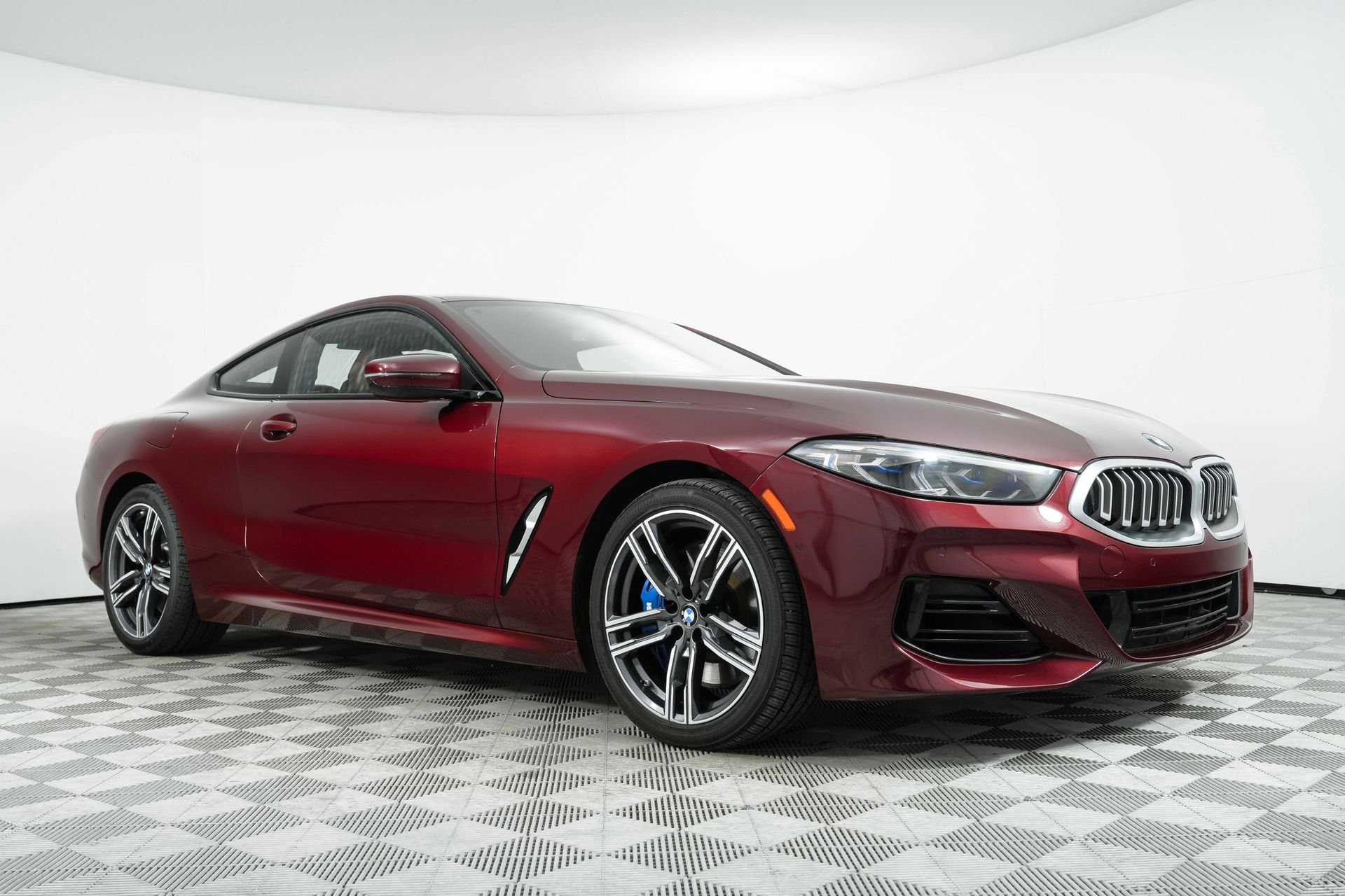 2023 BMW 8 Series 840i xDrive Coupe's photo