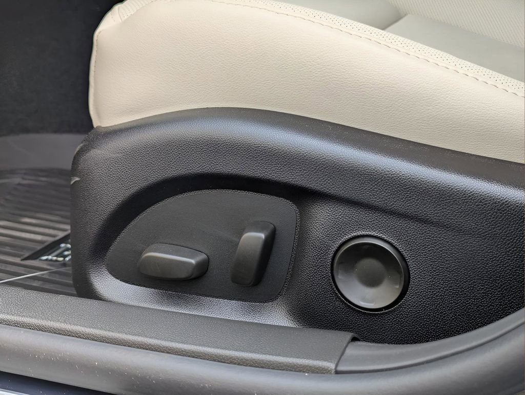2025 Cadillac CT4 Premium Luxury - Photo 17
