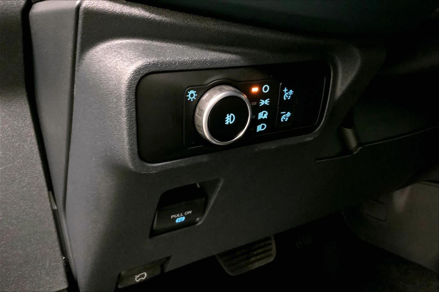 New 2026 Avalanche Gray Ford Heritage Edition image 18