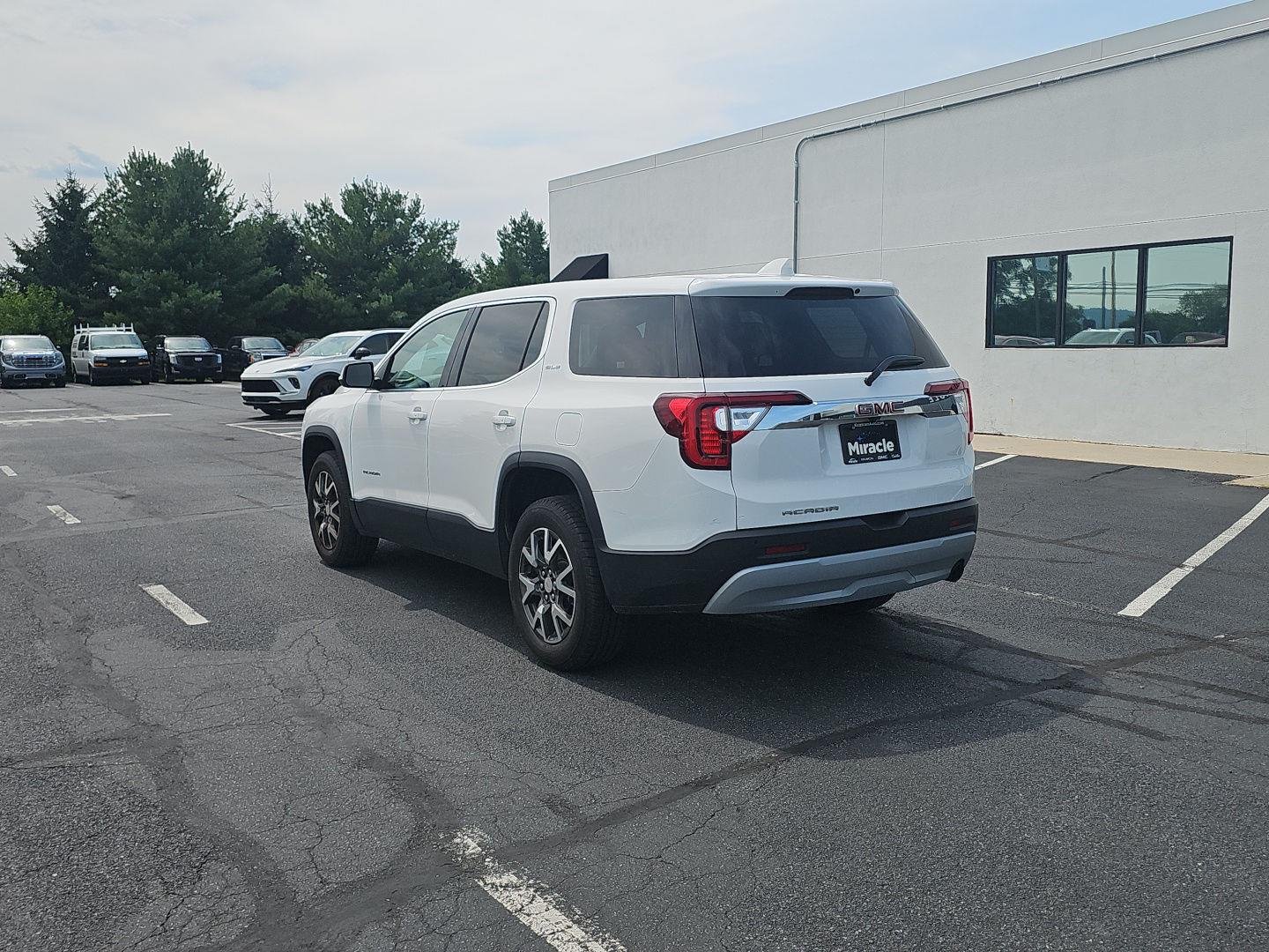 Used 2020 Summit White GMC SLE image 7
