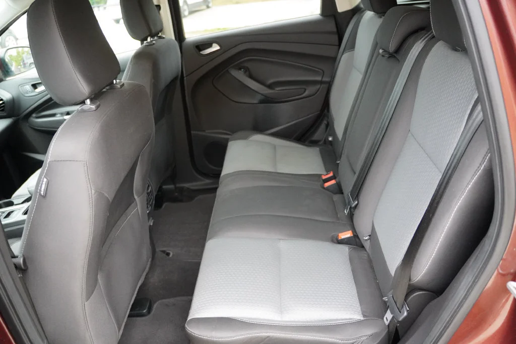 Used 2018 Red Ford SE image 17