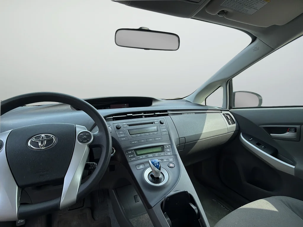 Used 2011 Silver Toyota Two image 11