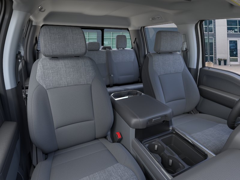 New 2026 Oxford White Ford F-250® XLT image 10