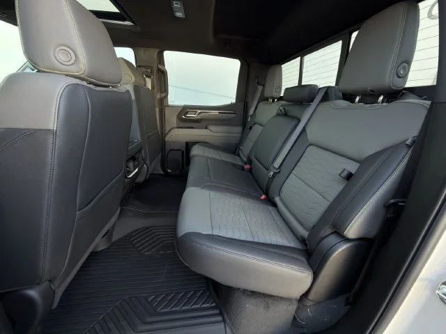 2026 Chevrolet Silverado 1500 ZR2 - Photo 22