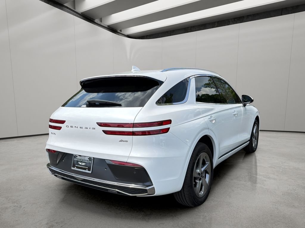 2026 GENESIS GV70 Standard - Photo 5