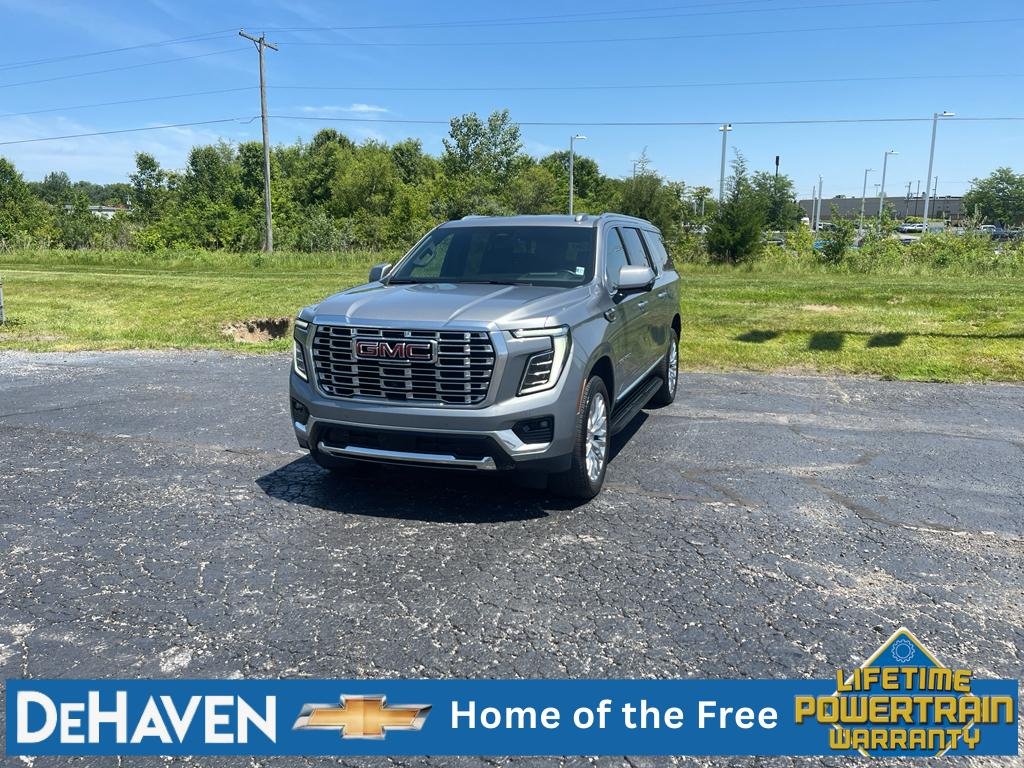 2025 GMC Yukon Denali AWD's photo