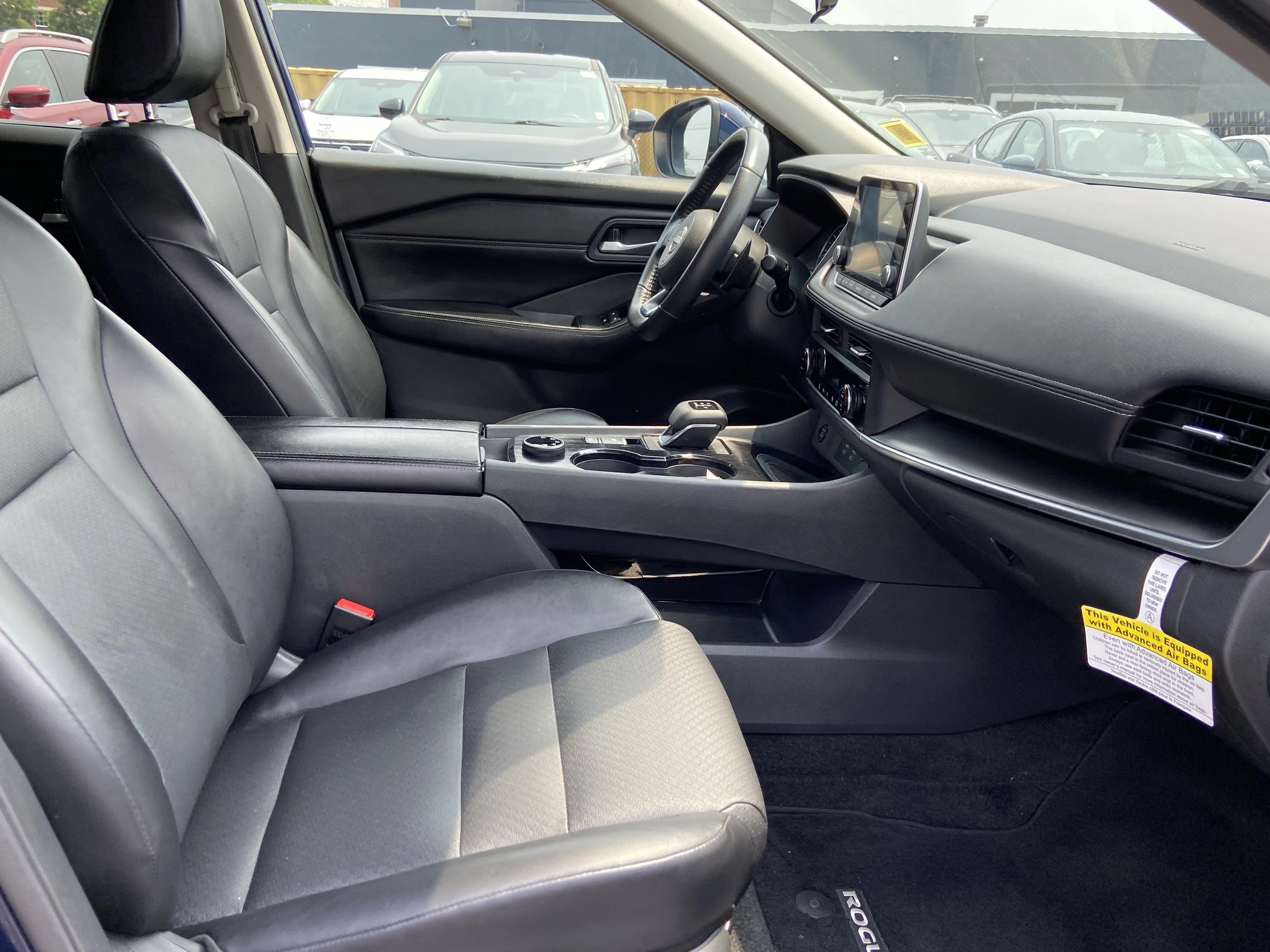 2024 Nissan Rogue SV - Photo 26