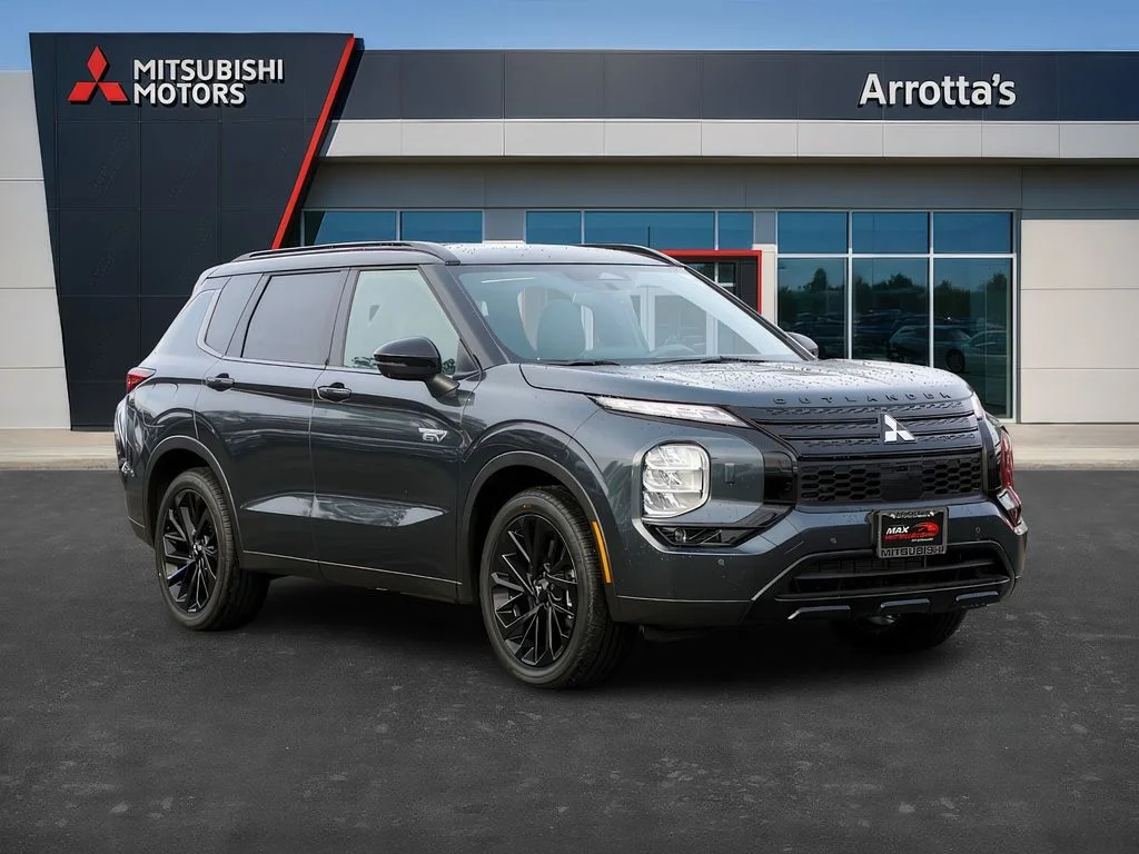 2025 Mitsubishi Outlander Plug-in Hybrid SEL Black Edition S-AWC's photo