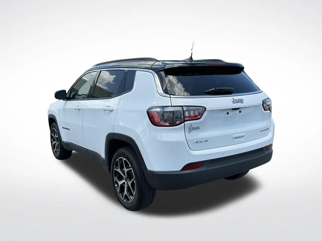 Used 2025 White Jeep Limited image 9