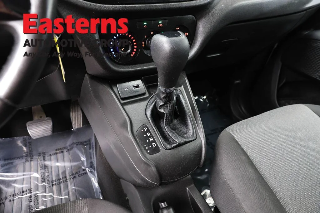 Used 2021 White Ram Tradesman SLT image 13