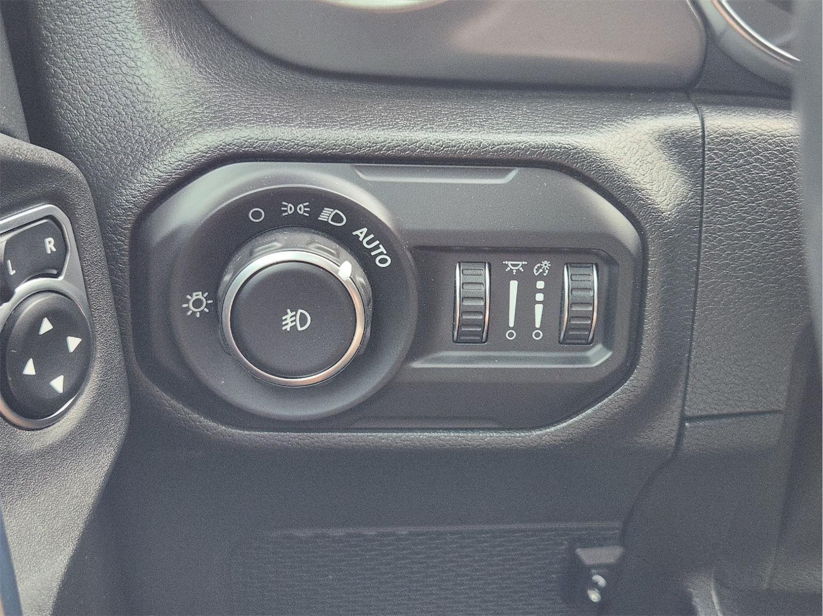 Used 2021 Black Clearcoat Jeep Sport image 23