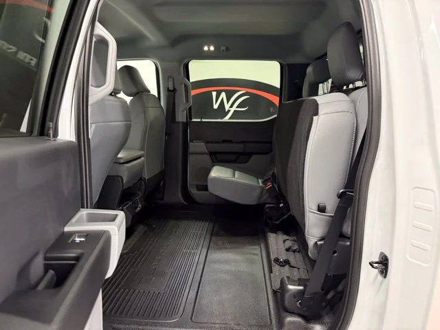 New 2026 Oxford White Ford F-350® XL image 39