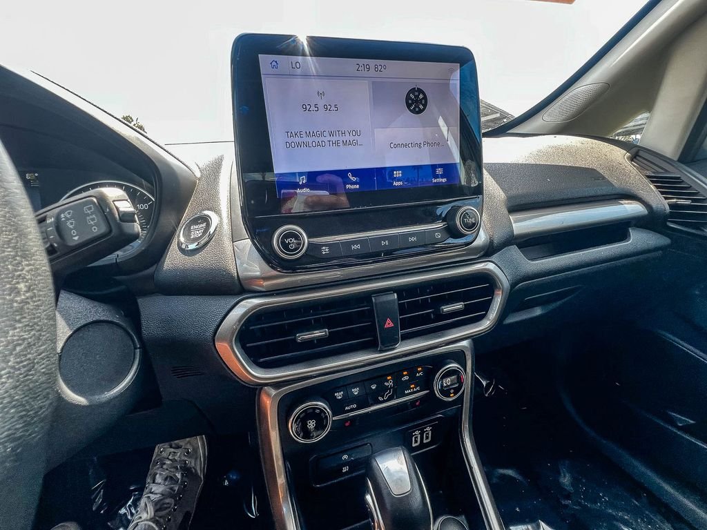 Used 2020 Gray Ford SE image 22