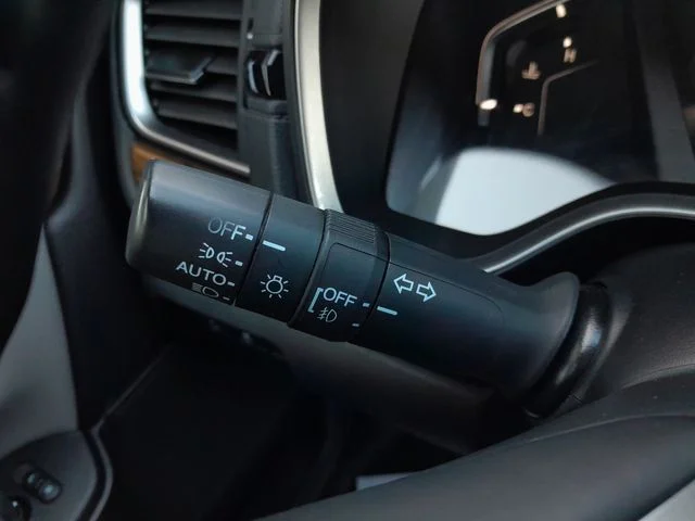 Used 2018  Honda Touring image 16