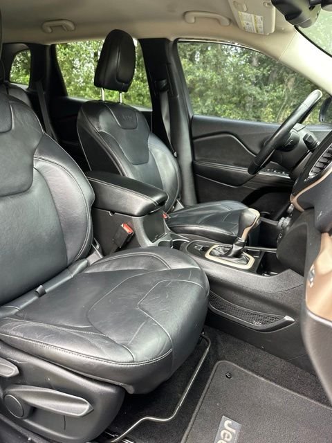Used 2014 Billet Silver Metallic Jeep Limited image 22