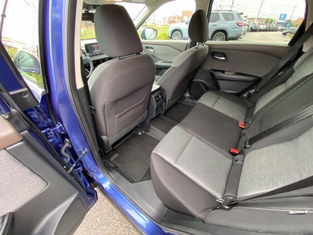 Used 2021 Caspian Blue Metallic Nissan SV image 16