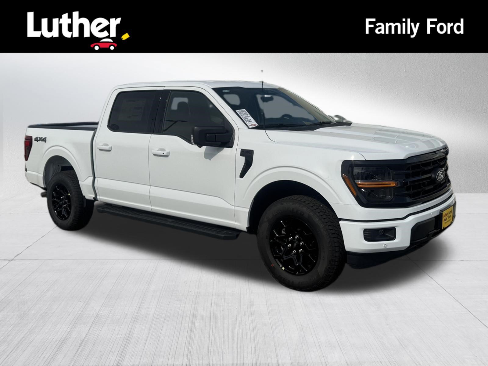 New 2026 Oxford White Ford XLT image 1