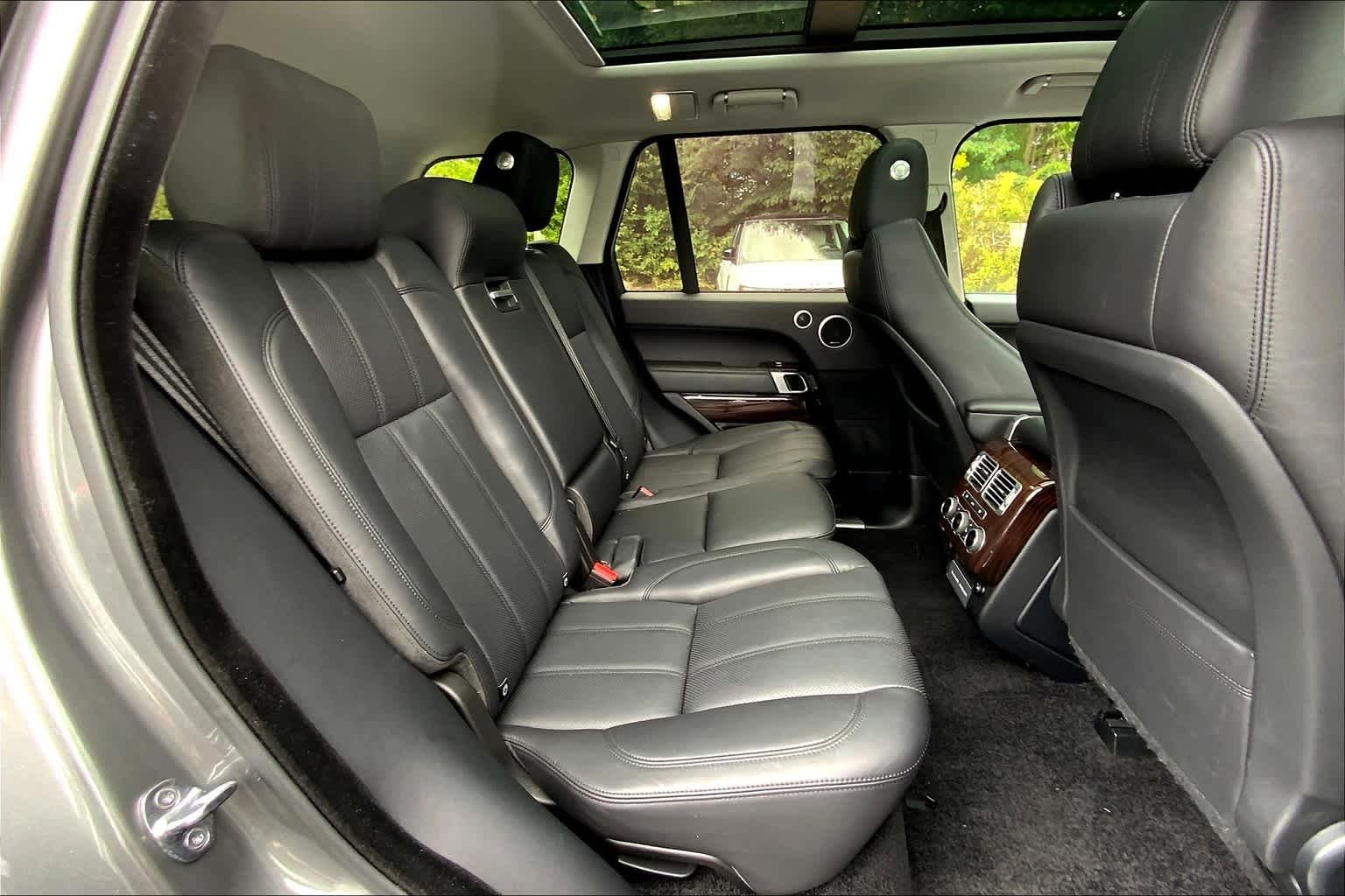 Used 2017 Corris Grey Land Rover  image 18