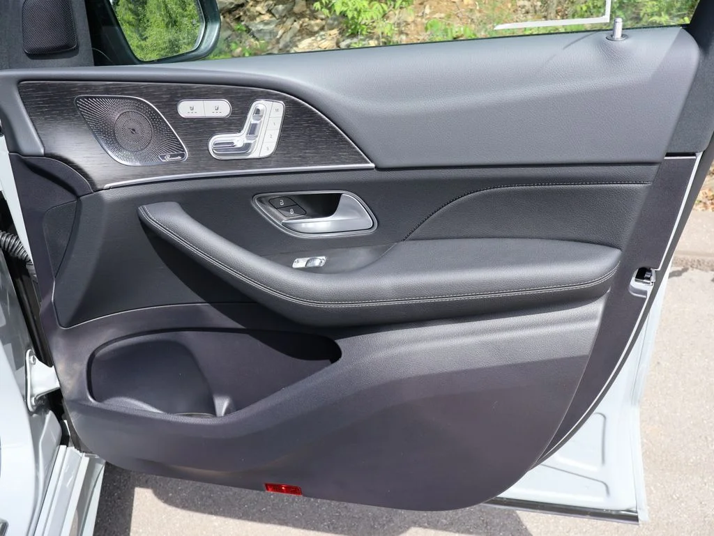 New 2026 MANUFAKTUR Alpine Grey Mercedes-Benz GLS 450 image 11