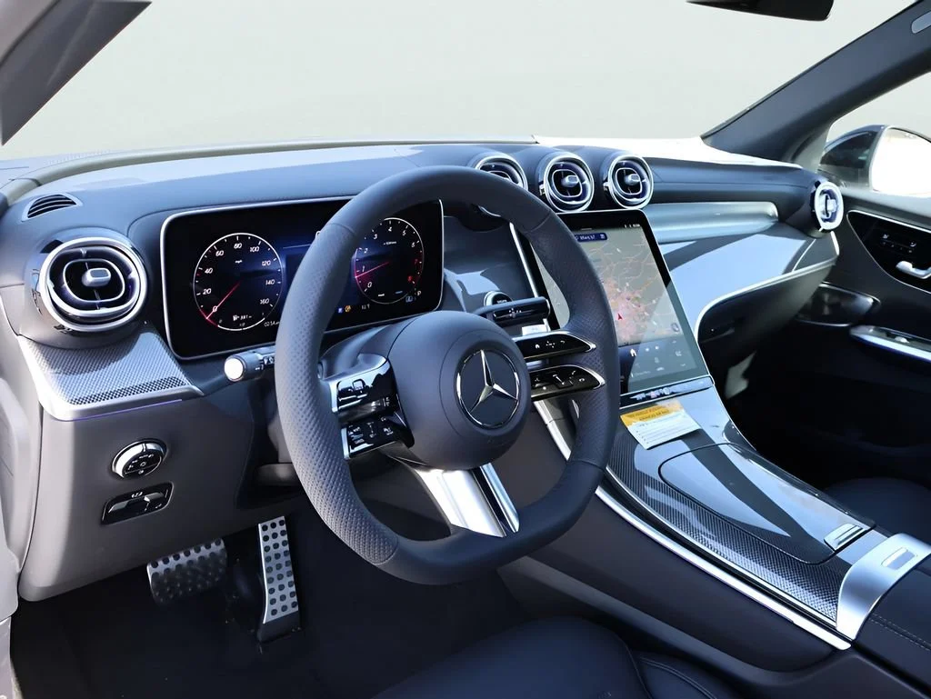 New 2026 Polar White Mercedes-Benz GLC 300 image 61