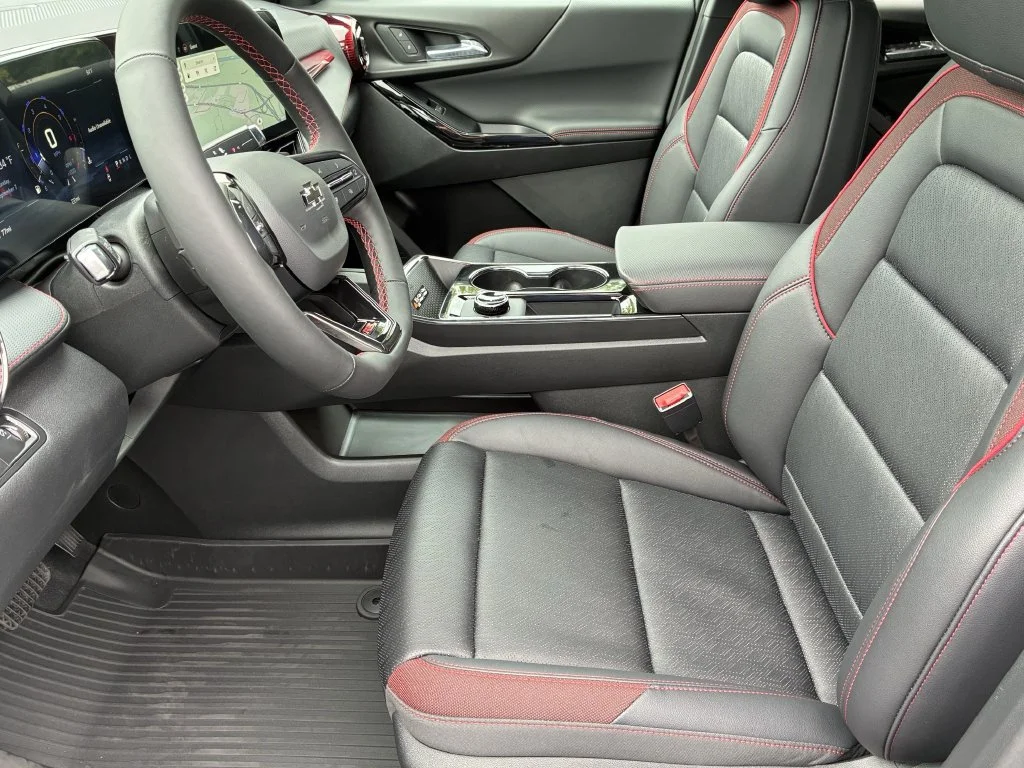 2027 Chevrolet Equinox RS - Photo 13