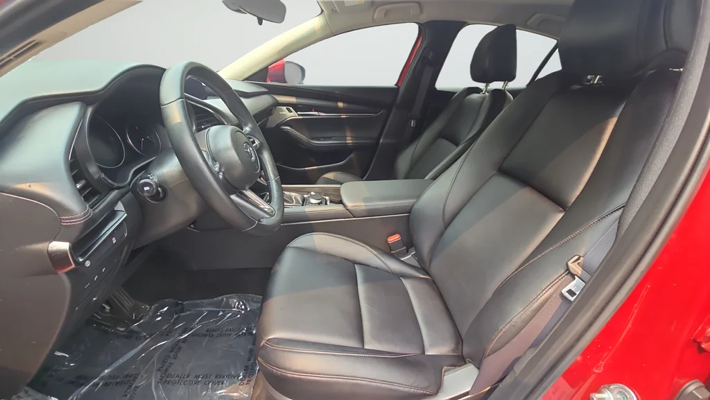 Used 2019 Red Mazda Preferred image 10