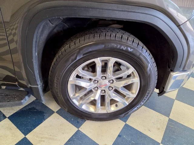 Used 2020 SMOKEY QUARTZ METALLIC GMC SLT image 11