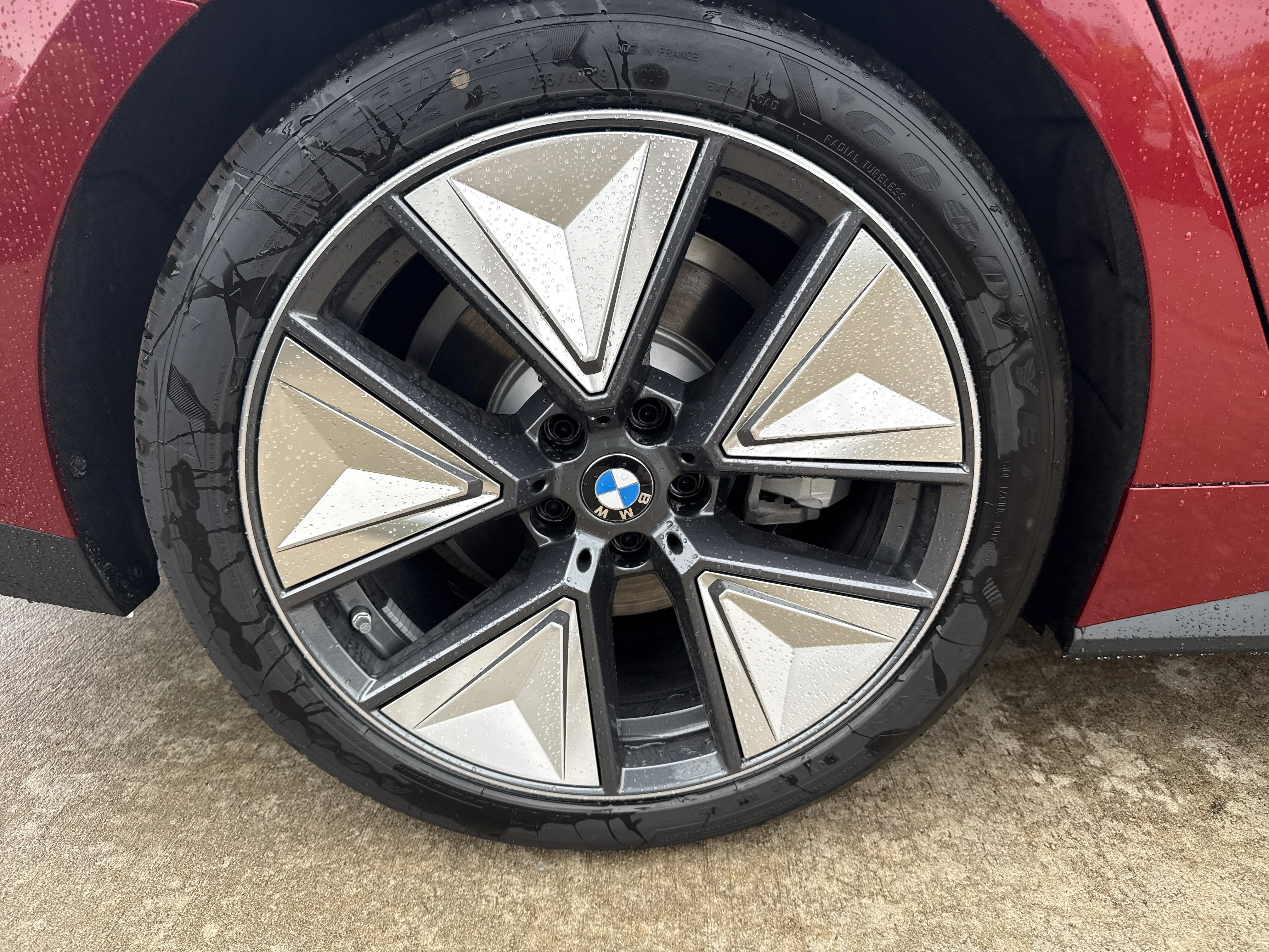 New 2026 VEGAS RED BMW xDrive40 image 26