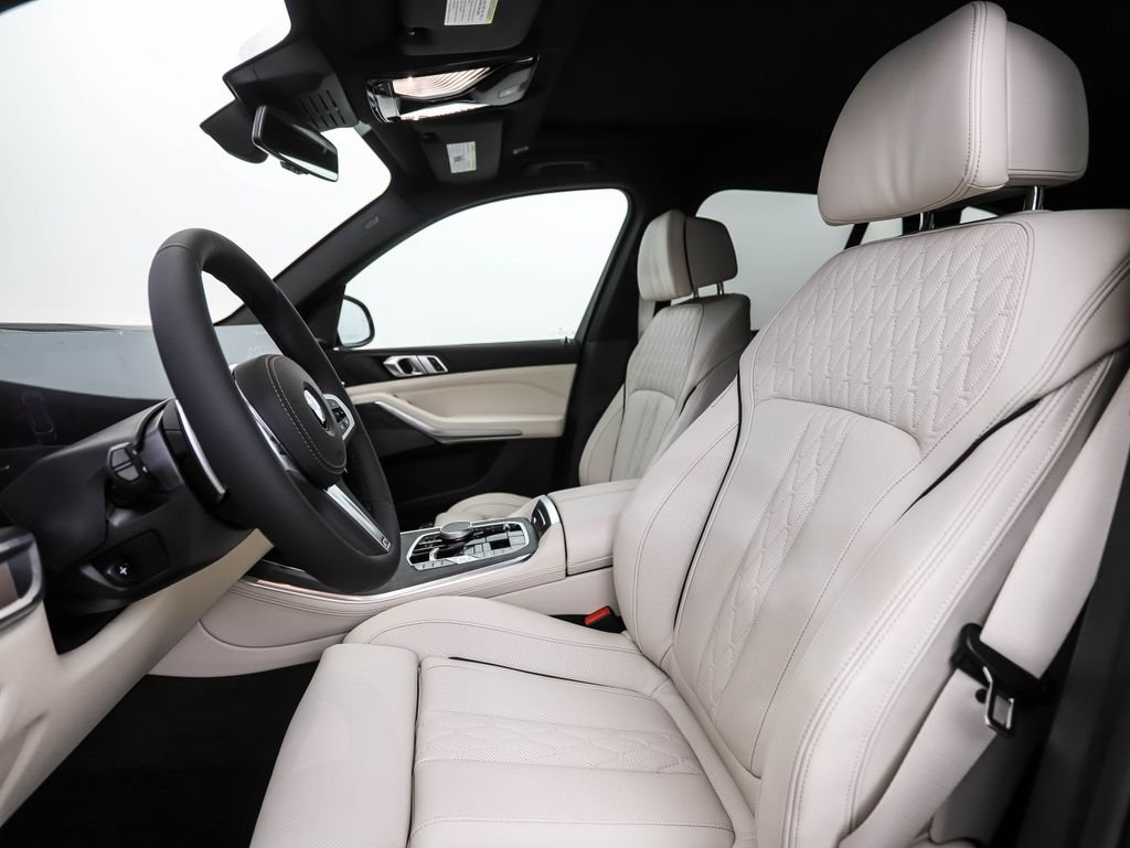 New 2026 Gray Metallic BMW xDrive40i image 11