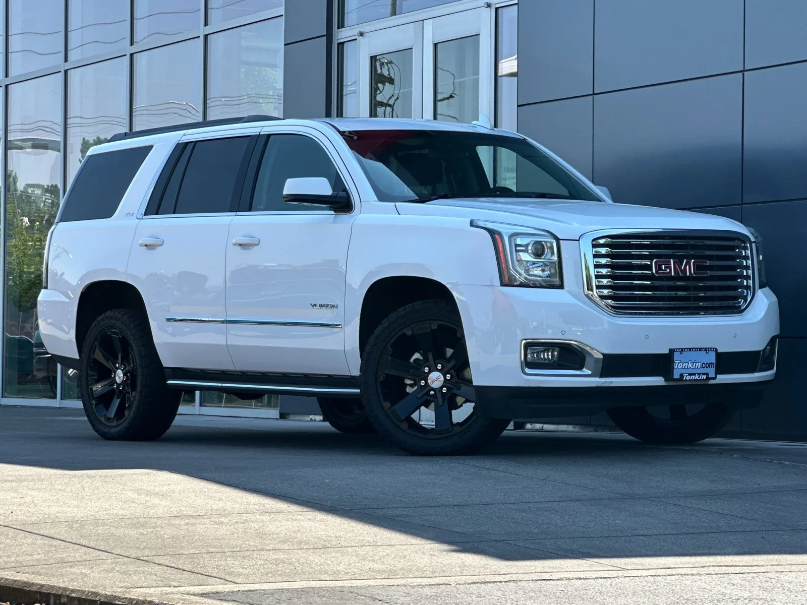 Used 2018 Summit White GMC SLT image 2